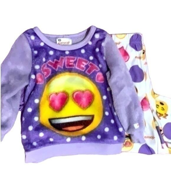 Emoji Soft Purple Pajama Set Size 2T teddy fleece - Picture 1 of 5